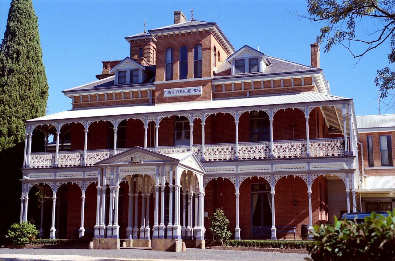 The Sampson - Orange Villa Exterior photo